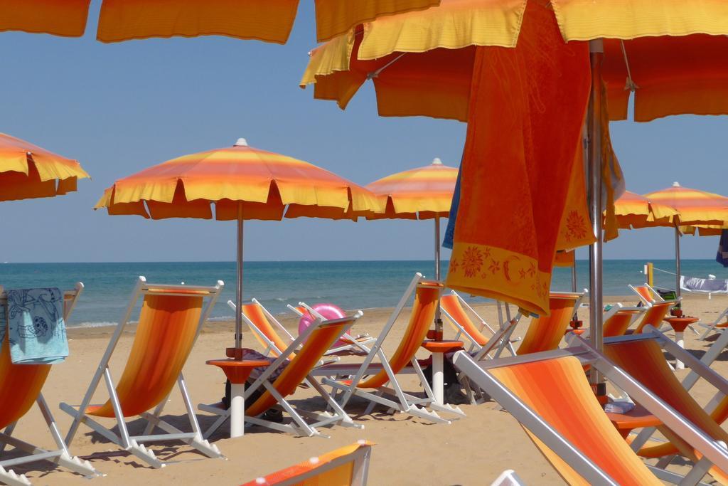 Camping Villaggio Internazionale San Menaio Ngoại thất bức ảnh