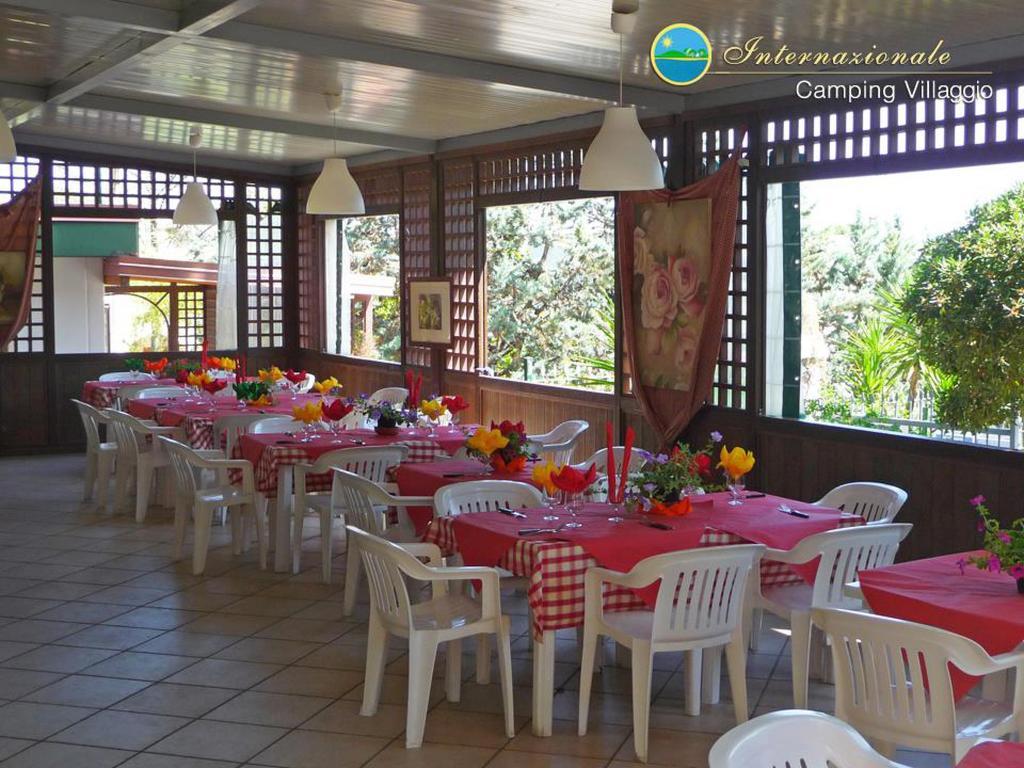 Camping Villaggio Internazionale San Menaio Ngoại thất bức ảnh