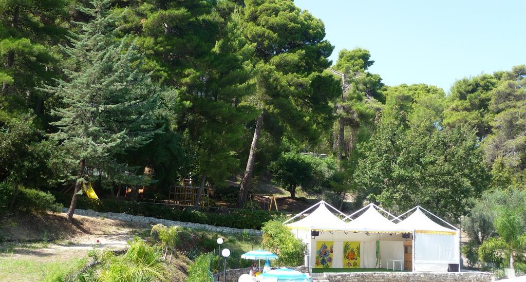 Camping Villaggio Internazionale San Menaio Ngoại thất bức ảnh
